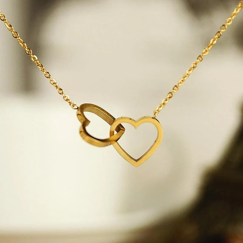 Elegant Interlocking Heart Necklace - Gold